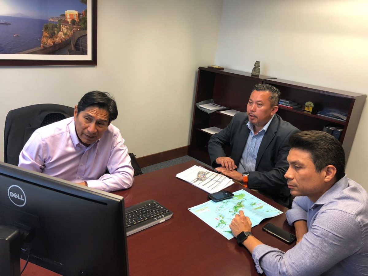 Director de la APICAM y SECTUR se reúnen con nueva línea de cruceros interesada en invertir en Campeche.