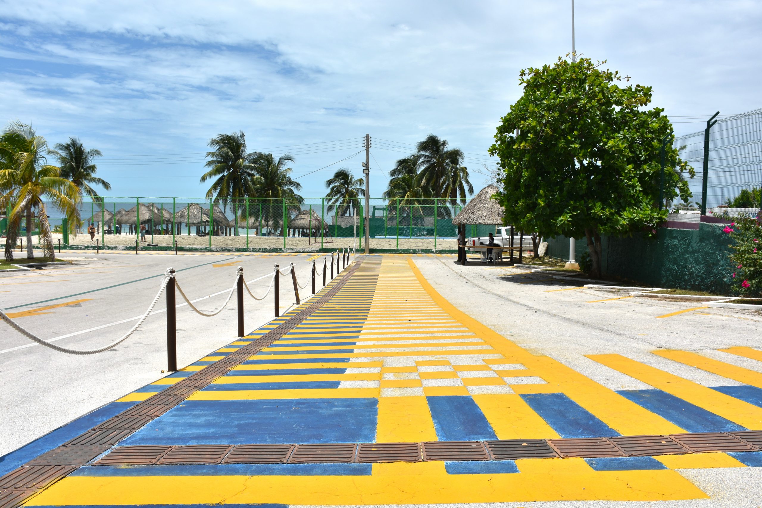 PLAYA B (2) PLAYA B (2)